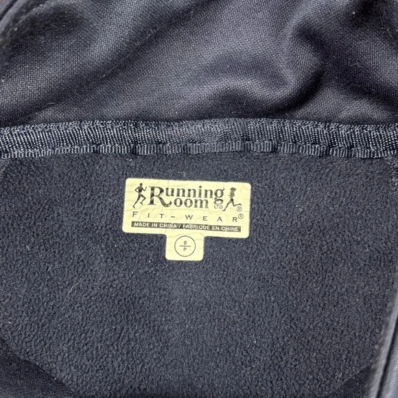 Running Room Quilted Blue Performance Jacket | Small - Picture 2 of 4